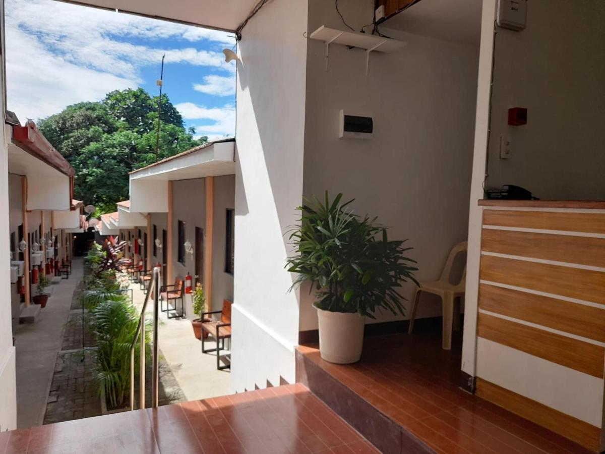 Cebuana'S Travellers Inn Coron Exterior photo